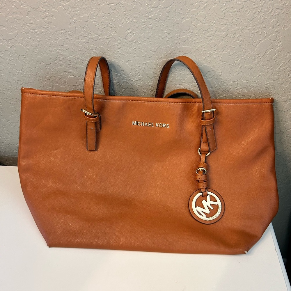 Micheal Kors Large Brown Tote